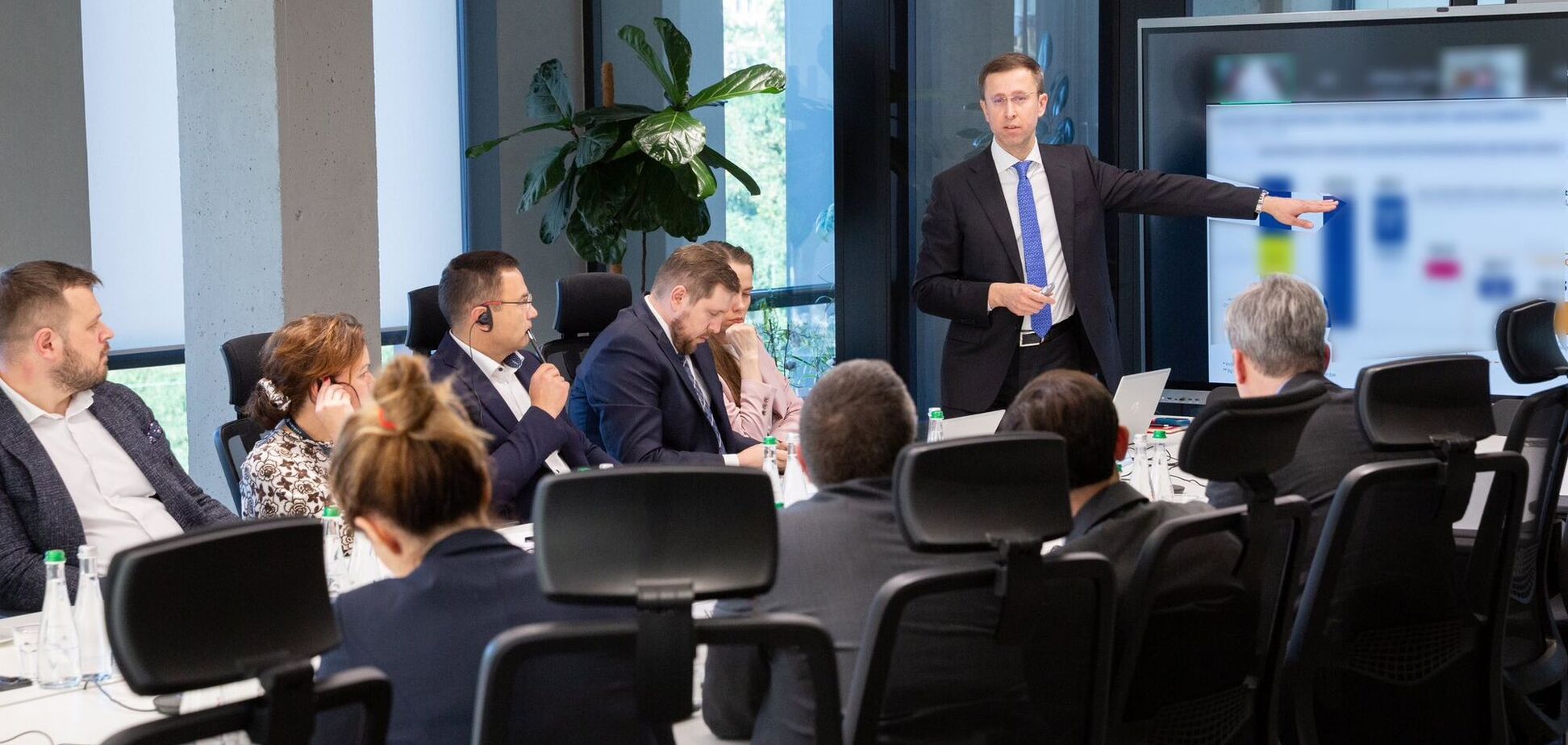 Глава 'Нафтогаза' Корецкий и наблюдательная группа провели переговоры с миссией МВФ: что известно