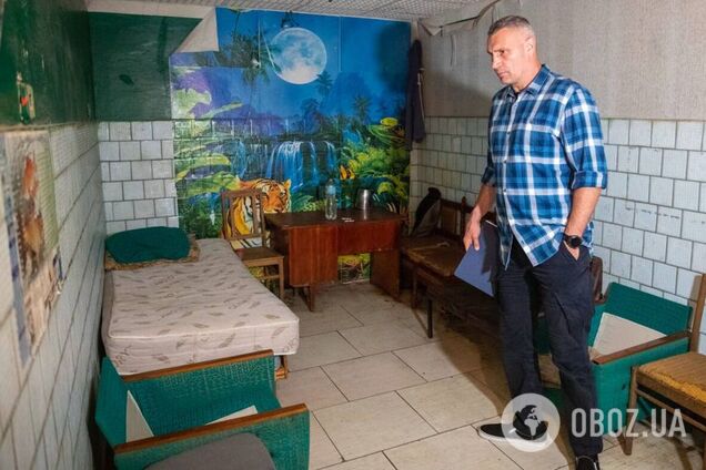 Кличко раскритиковал неудовлетворительные темпы ремонта и строительства укрытий в районах Киева: освоено только 20% средств. Фото