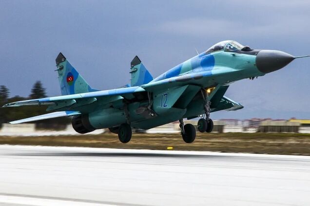 Украина могла получить от Азербайджана самолеты МиГ-29 – СМИ