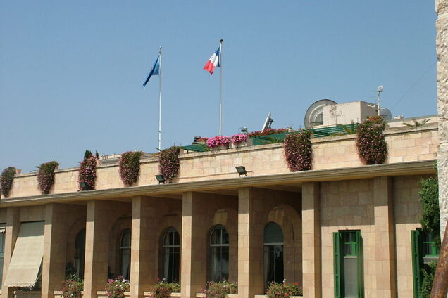 Подарунок ХАМАСу: Ізраїль пригрозив закрити французьке консульство у відповідь на визнання Палестини