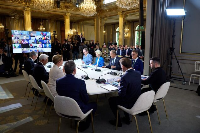 Привет из Парижа Путину