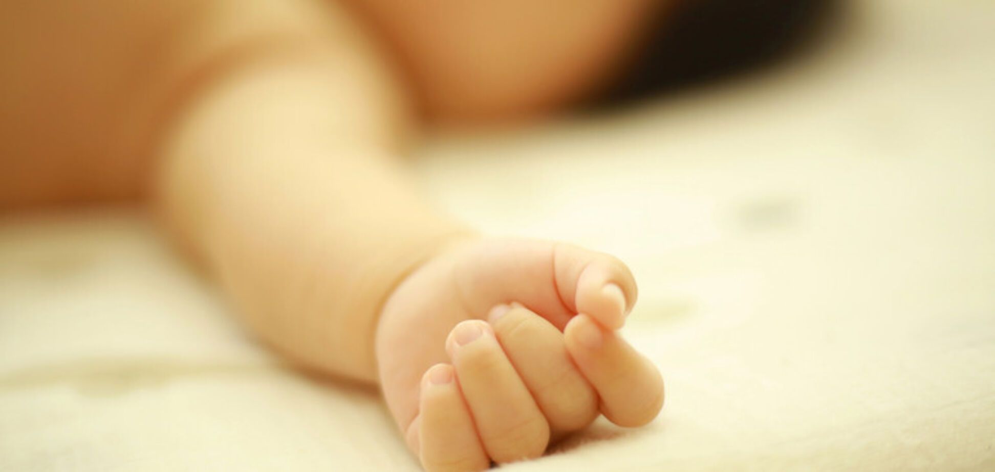 В Одесі жінка викинула новонароджену дитину з вікна багатоповерхівки: немовля загинуло