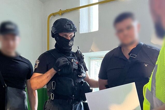 В одного з підприємців вимагали $800 тис.: Нацполіція та СБУ затримали банду, яка тероризувала мешканців Івано-Франківщини. Фото