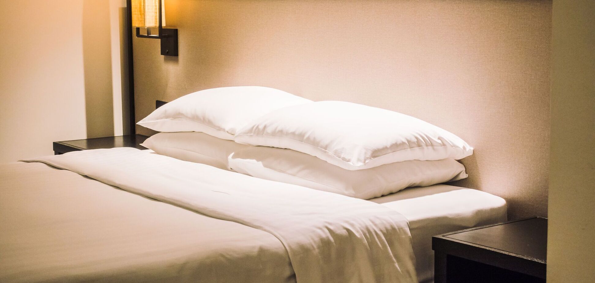 Чому ліжка у готелях такі зручні та приємні: розкрито секрети