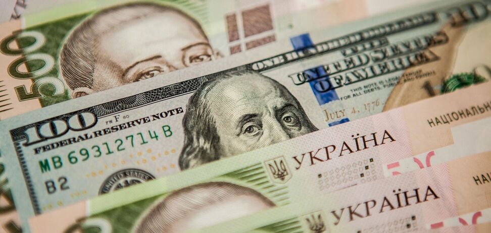 Українські обмінники встановили новий курс долара на 24 липня