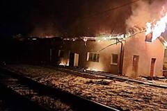 РФ поцілила дронами по залізниці у трьох областях: де є загроза повторних атак. Фото