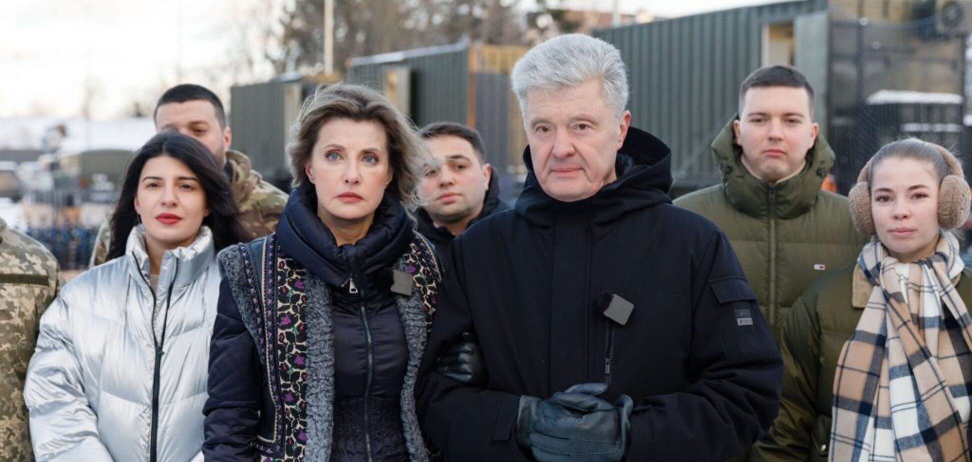 Ми вистоїмо, і далі на шляху – тільки життя: Порошенко привітав українців із Новим роком