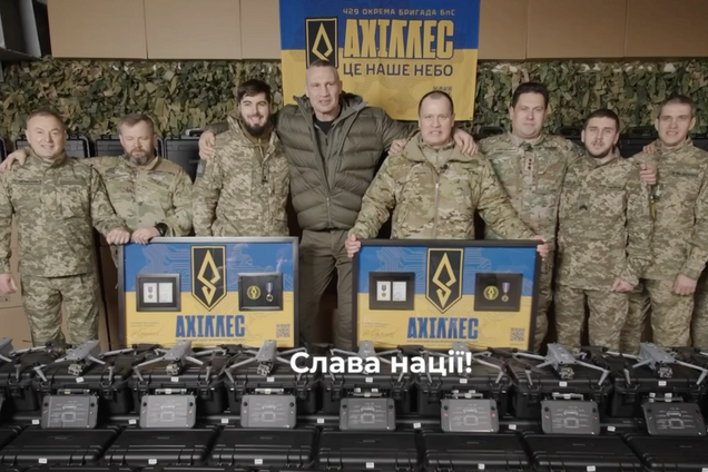 'Втомлені, без сну, під обстрілами': Кличко зустрів Новий рік із військовими на фронті. Відео