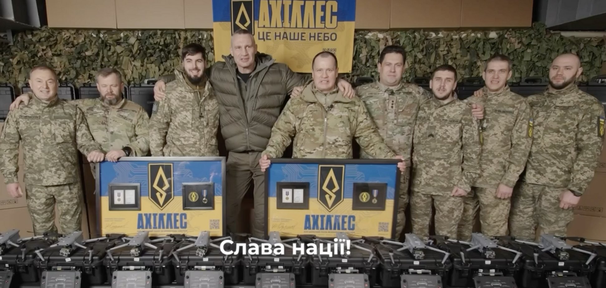 'Втомлені, без сну, під обстрілами': Кличко зустрів Новий рік із військовими на фронті. Відео