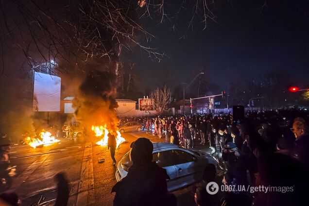 Кількість загиблих під час протестів в Ірані постійно зростає: Британія, Франція та Німеччина засудили дії Тегерана