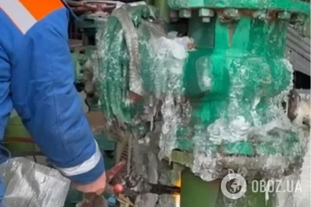 Працюють цілодобово: Кличко показав, як комунальники відновлюють  знищені Росією тепломережі