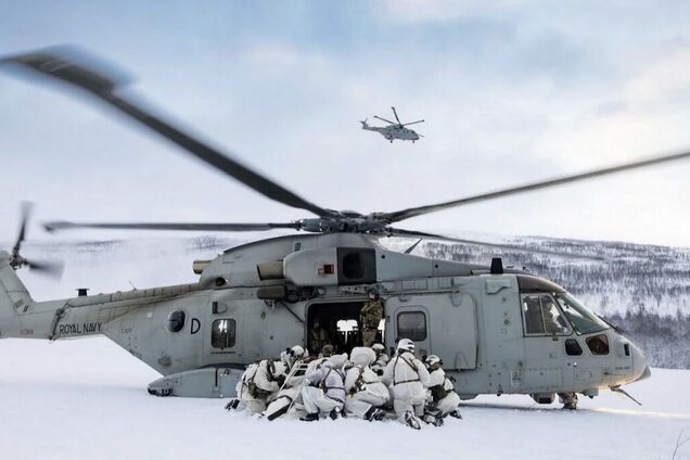 The Telegraph: Британія може відправити війська до Гренландії, щоб заспокоїти Трампа