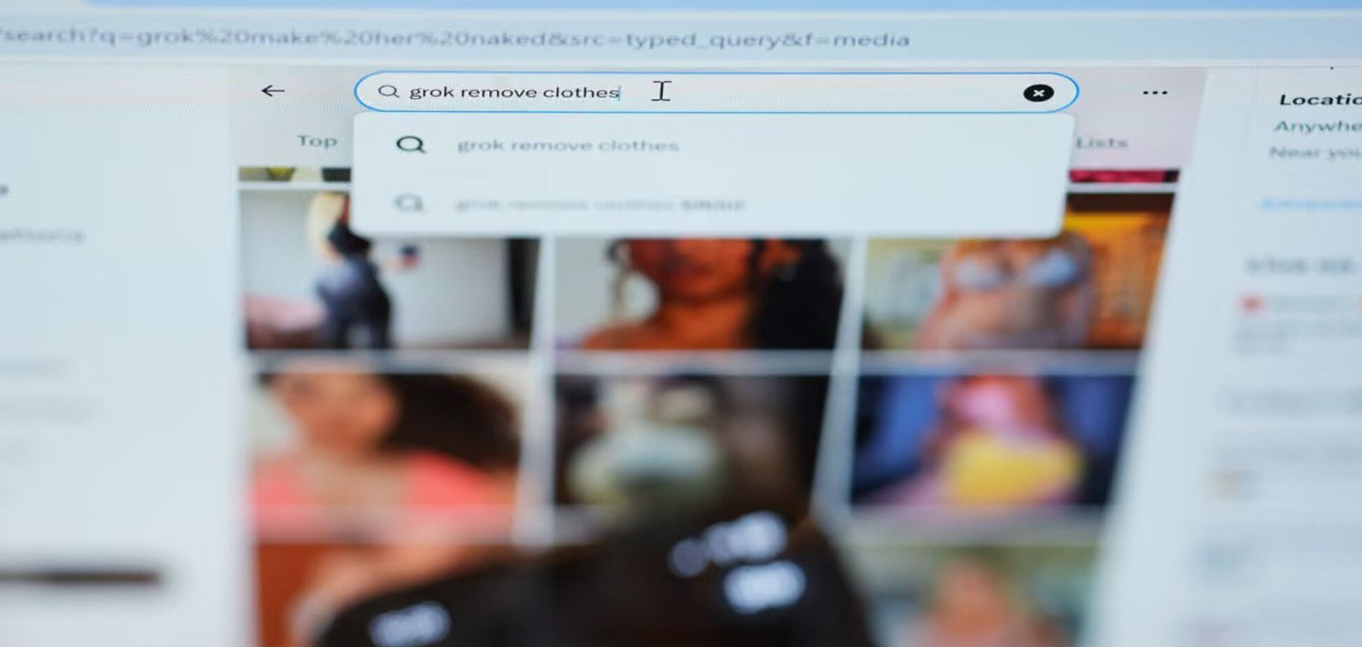 Гра на роздягання не пройшла: у Британії розпочали офіційне розслідування щодо чатбота Grok Ілона Маска