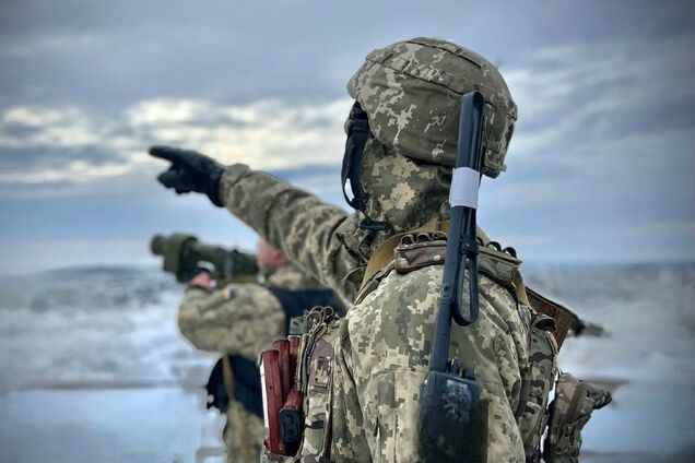 Ворог створює 'кліщі' на півдні, але сил на два наступи у нього немає. Інтерв'ю із Селезньовим