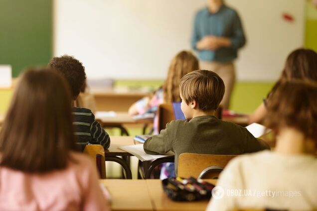 'Діти бувають кульбабами та орхідеями. Не рівняйте всіх під одну лінійку'. Психолог звернувся до українських вчителів