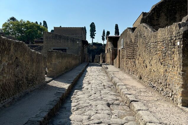 Застигла в часі: чим приваблює туристів 'італійська Припʼять'