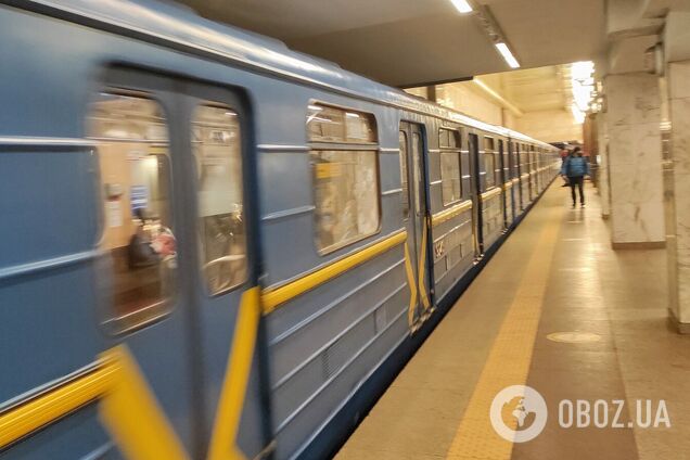 В Киеве из-за воздушной тревоги меняли интервал движения поездов метро: какой график