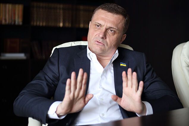 'Має абсолютно інші плани': у Льовочкіна заперечили тиск на художницю Кубар