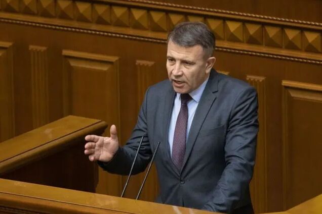 'Наше завдання – зруйнувати довіру': нардеп зробив епічну обмовку під час виступу в Раді. Відео