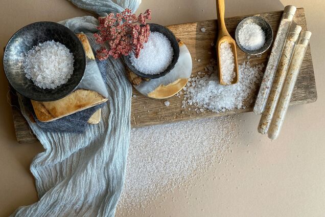 Почему в СССР соль была серого цвета: объяснение