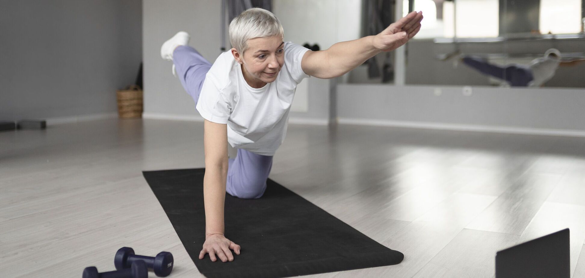 Плоский живіт після 50: безпечні вправи, які справді працюють