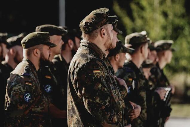 'Стартує нова модель військової служби': у Німеччині перші 5 тис. юнаків отримали повістки