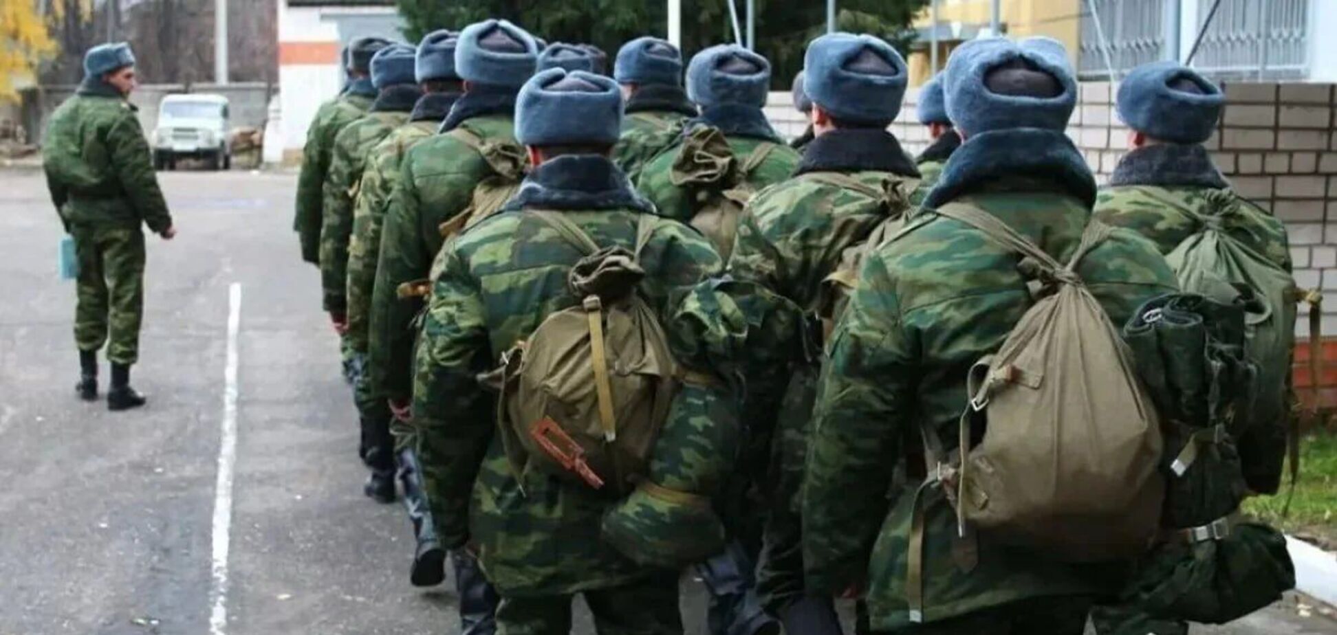 На окупованій Донеччині оголосили призов молоді в армію РФ: як це відбувається