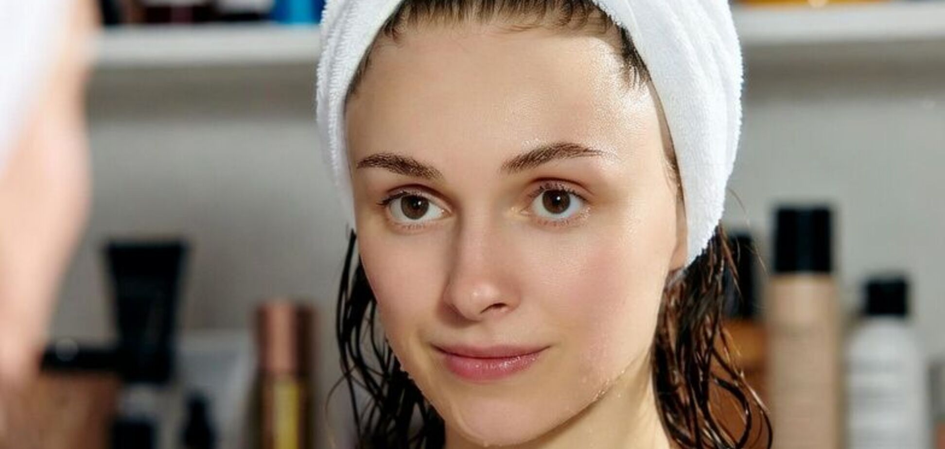 Яку косметику не можна зберігати у ванній, навіть якщо дуже хочеться