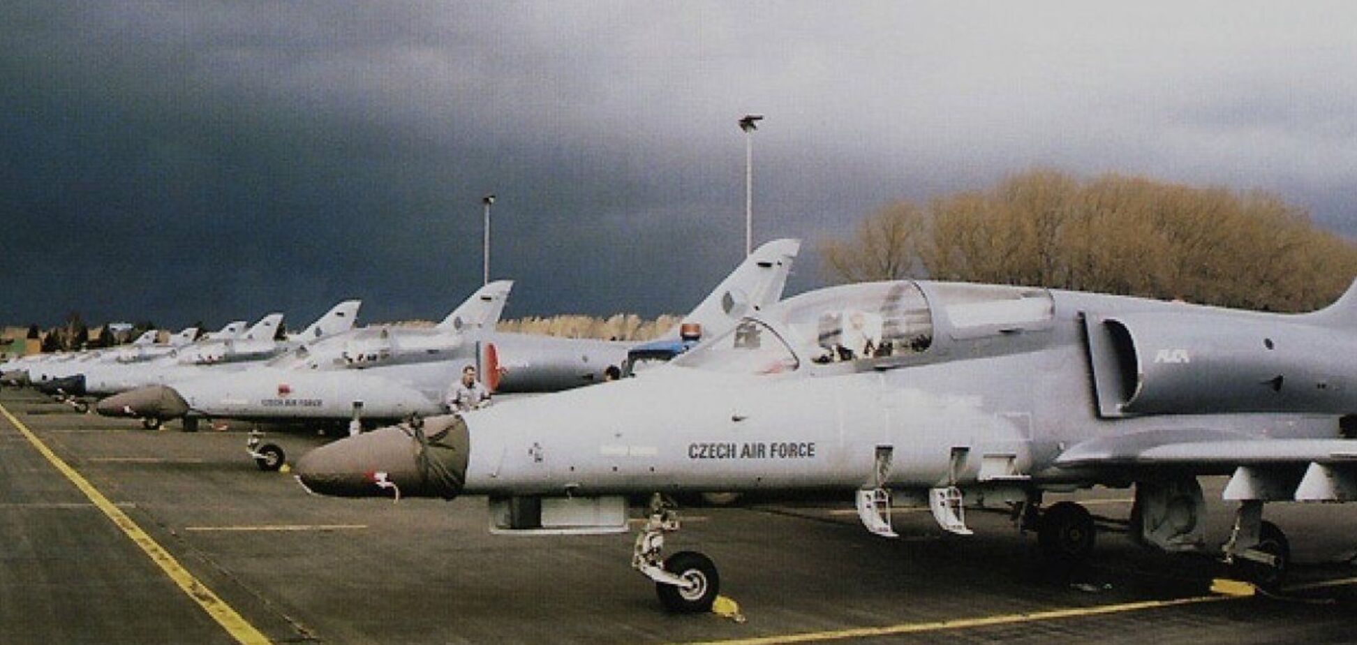 Помогут в противодействии дронам: что известно о легких штурмовиках L-159, которые Украина может получить от Чехии. Фото