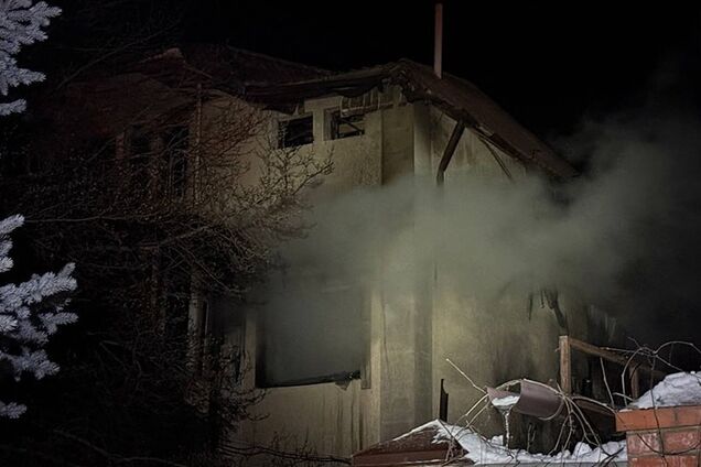 Як виглядає зруйнований у Харкові приватний будинок, у якому загинула 20-річна дівчина. Фото