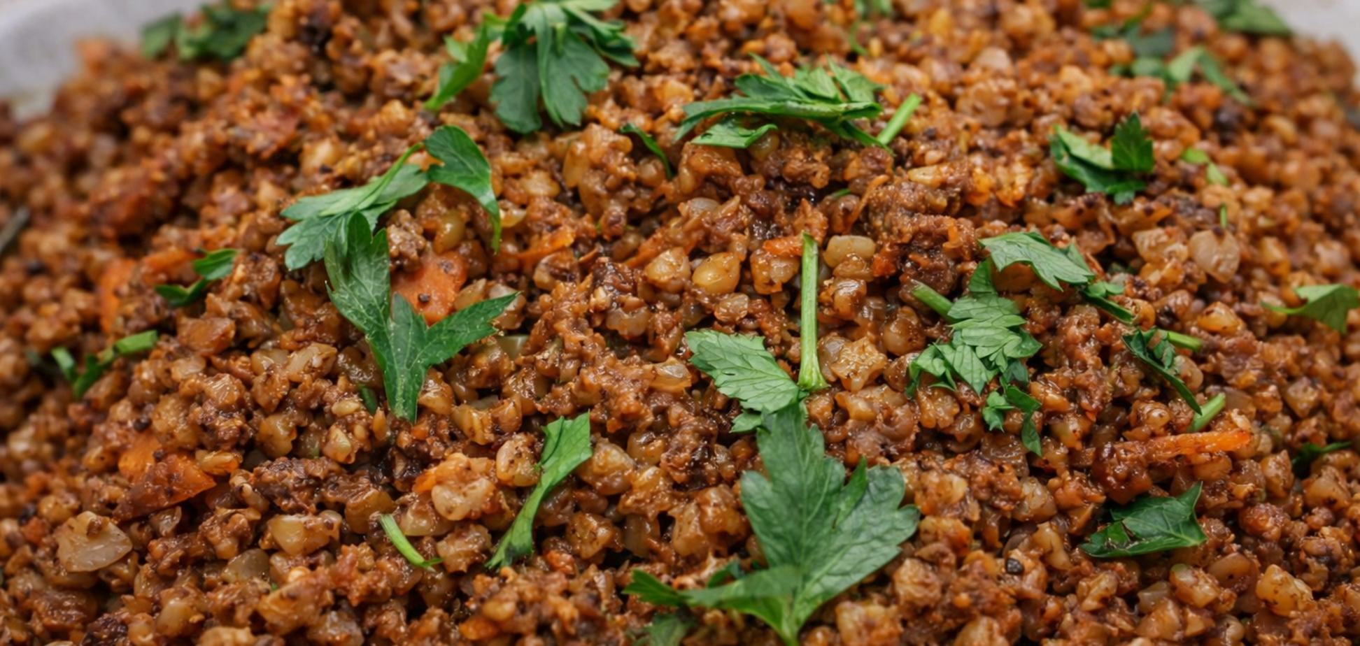 Гречка по-пански с фаршем и овощами: как вкусно и сытно приготовить будничную кашу