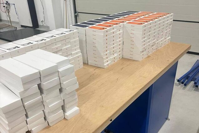 Контрабанда iPhone: призываю руководство БЭБ навести наконец порядок на рынке