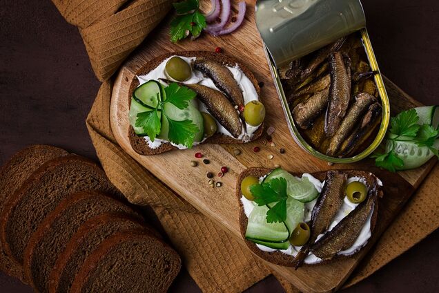 Какие шпроты самые полезные и как выбрать качественные: Грубич раскрывает секреты о деликатесе