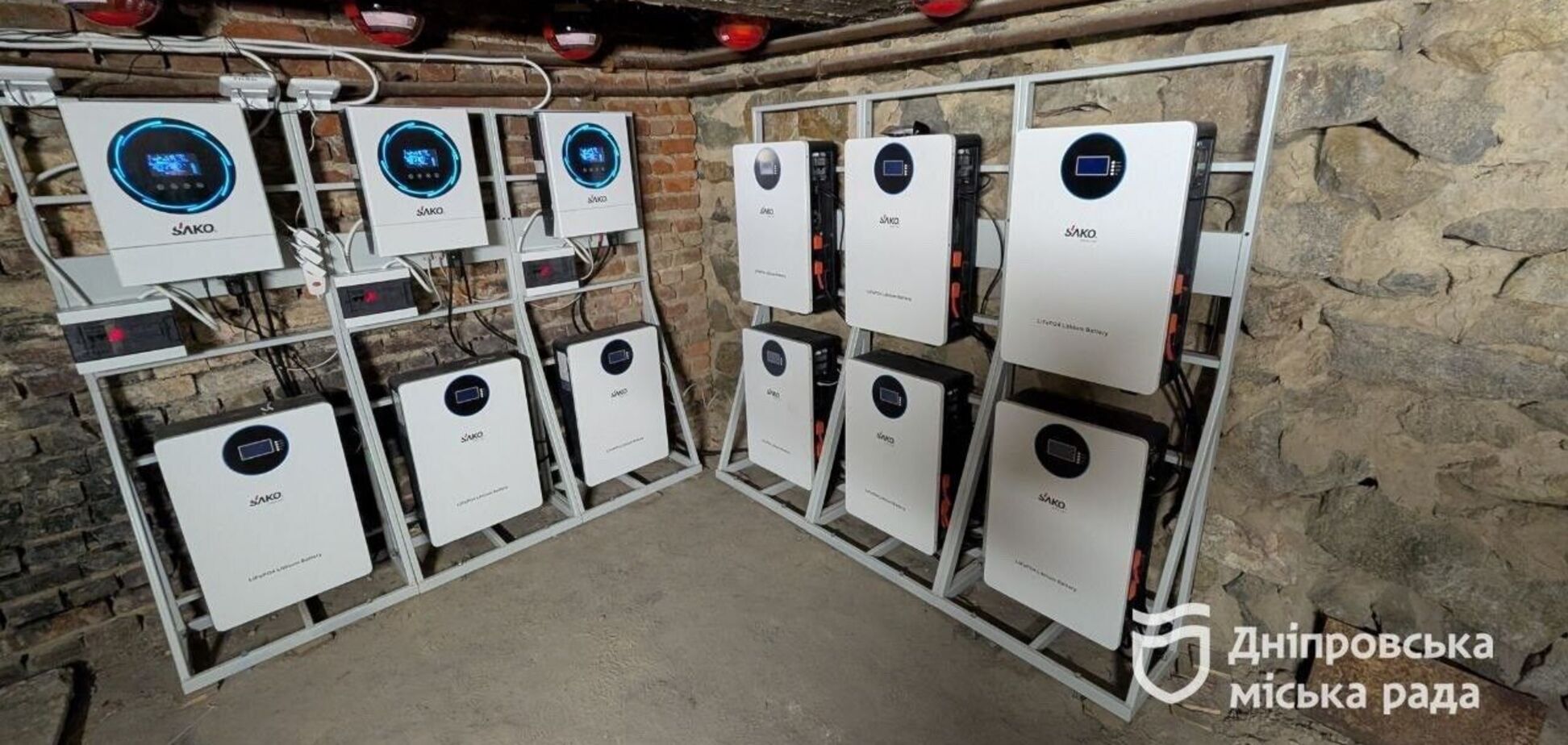 В Днепре устанавливают резервное питание котельных для теплоснабжения во время отключений электроэнергии