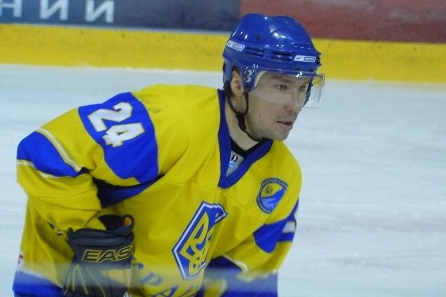 Хоккей, война и тяжелое ранение: экс-игрок сборной Украины, который воевал с оккупантами, расскажет свою историю в 'живой' книге