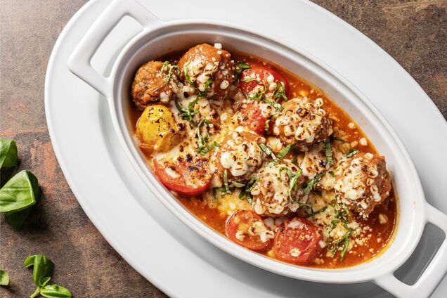 Замість голубців: як приготувати ситні тефтелі з фаршу на вечерю