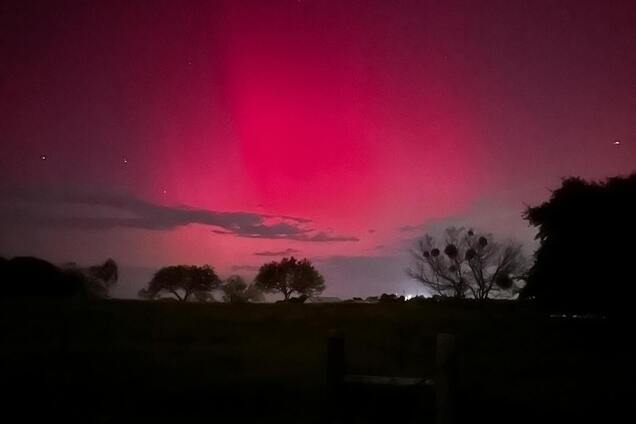 Полярне сяйво в Україні викликала екстремальна магнітна буря: деталі та видовищні фото