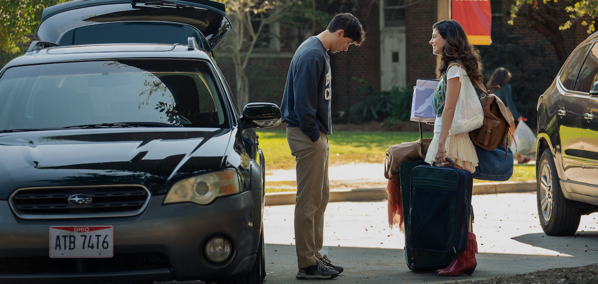 'Люди, которых мы встречаем в отпуске': о чем новая экранизация, вышедшая на Netflix