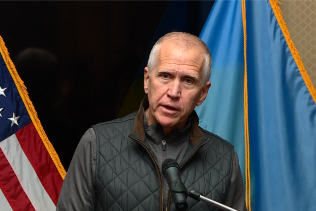 'Йому не можна довіряти': сенатор-респубіканець Том Тілліс відкрито назвав Путіна вбивцею. Відео