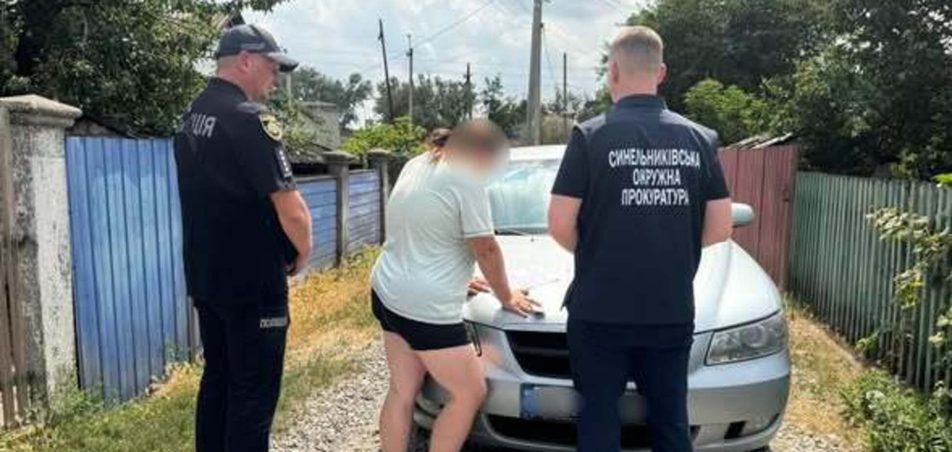 Фіктивне батьківство як 'квиток' за кордон: у Дніпрі судитимуть 14 осіб, які організували схему ухилення від мобілізації. Фото