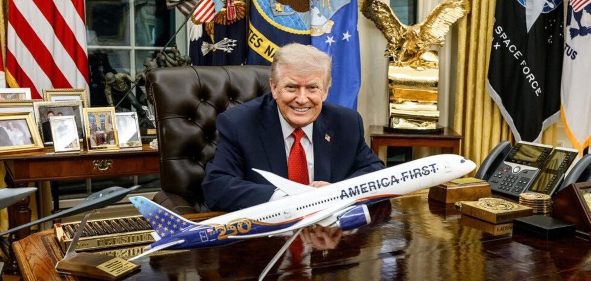 Літак Трампа, який летів до Давосу, був змушений розвернутися назад: у чому причина