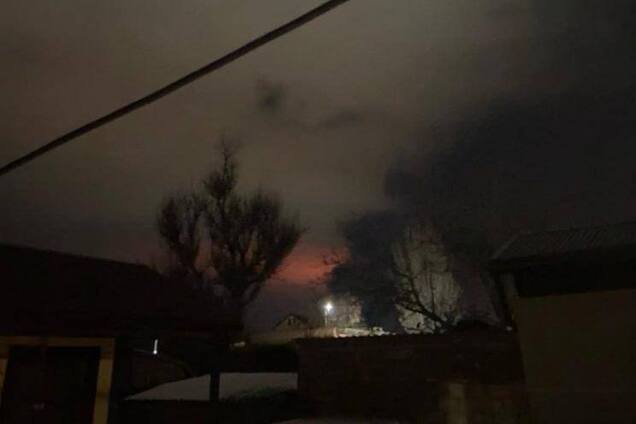 ЗСУ атакували портовий термінал у Краснодарському краї: уражено щонайменше 4 резервуари з нафтопродуктами