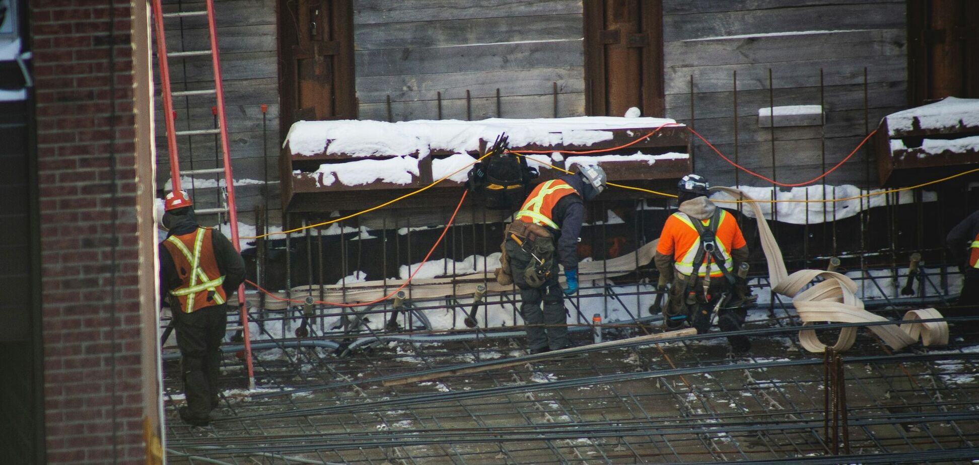 Ілюстрація - робота в Україні на будівництві