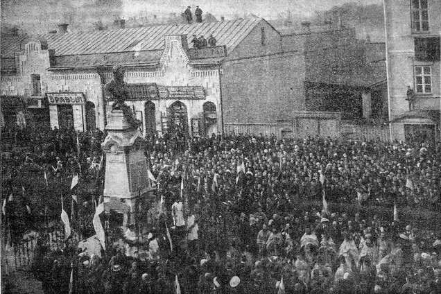 Полтаву показали на фото, которому более 100 лет: зафиксировали исторический момент