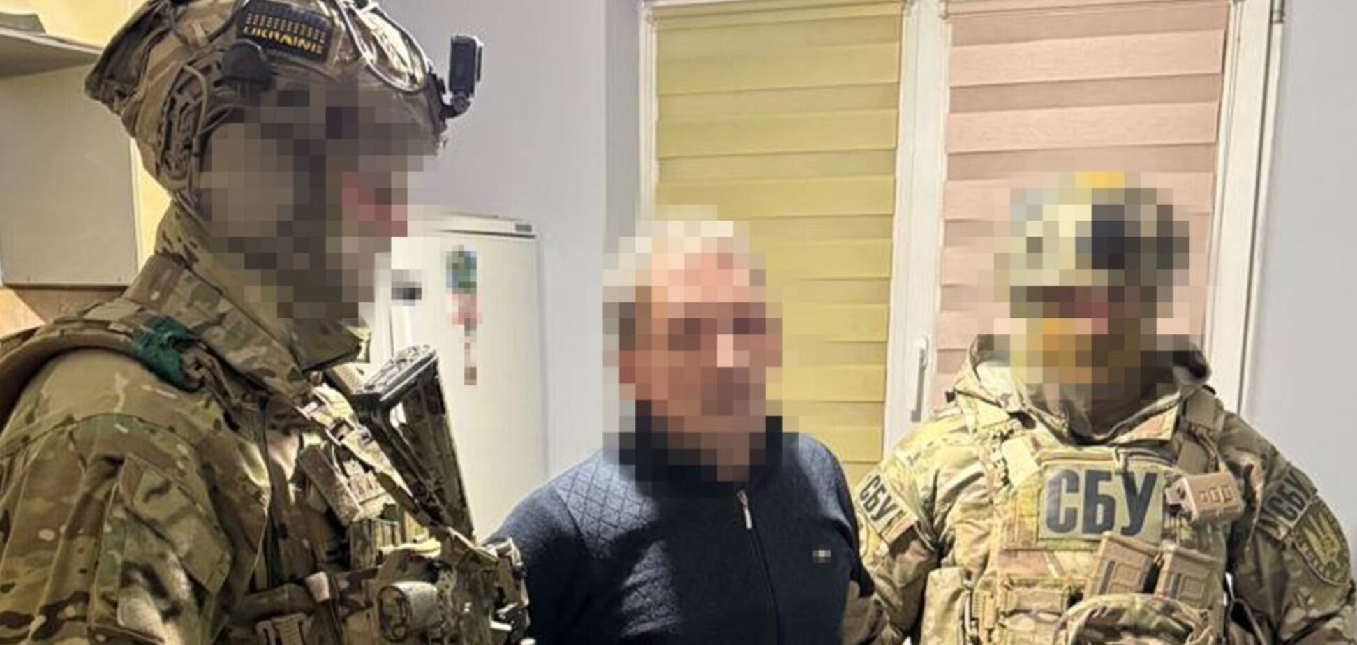 СБУ затримала агентів російського ГРУ, які мали розвідати наслідки від удару 'Орєшніком' по Львівщині. Фото