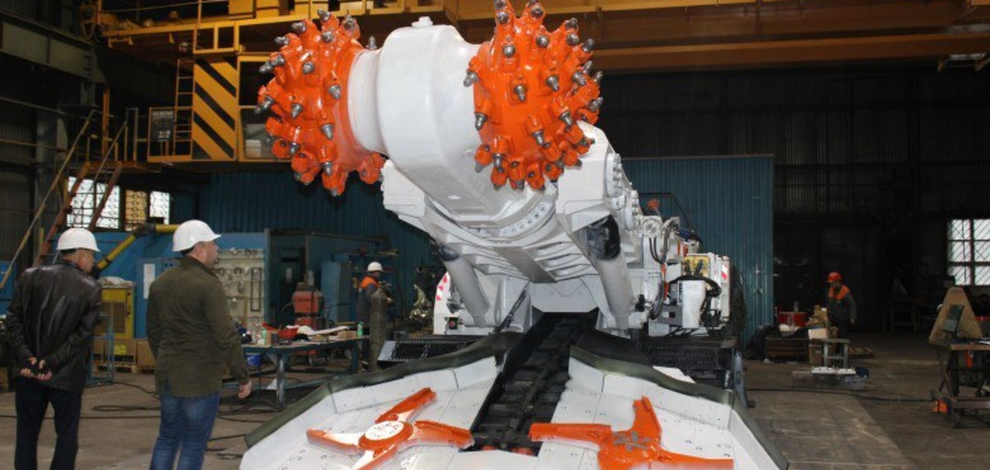 ДТЭК в 2025 году изготовил 8 проходческих комбайнов и 2,3 млн запчастей для обеспечения угледобычи