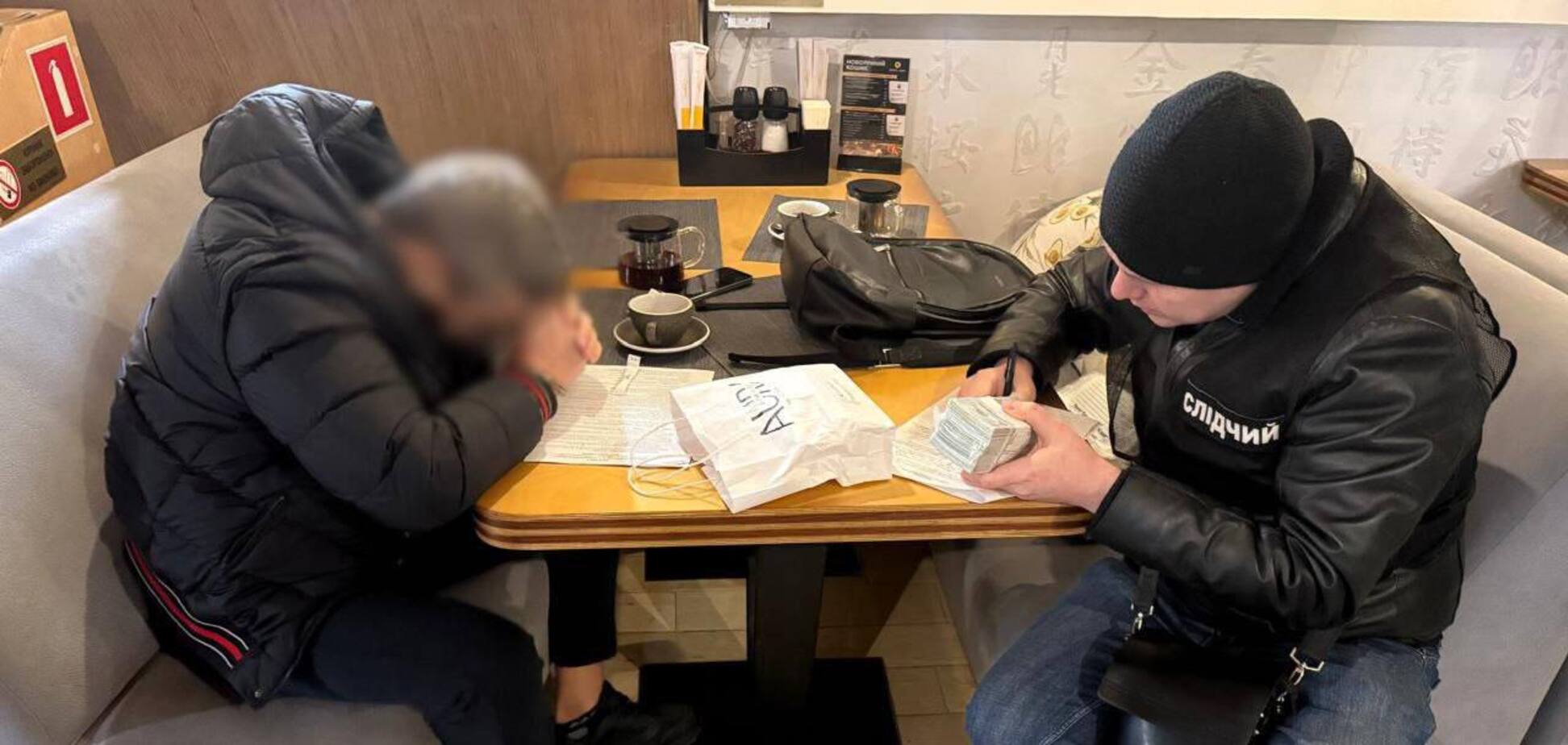 Інсценував убивство на полюванні та вимагав майже $500 тис. у бізнесмена: у Києві затримали зловмисника. Фото