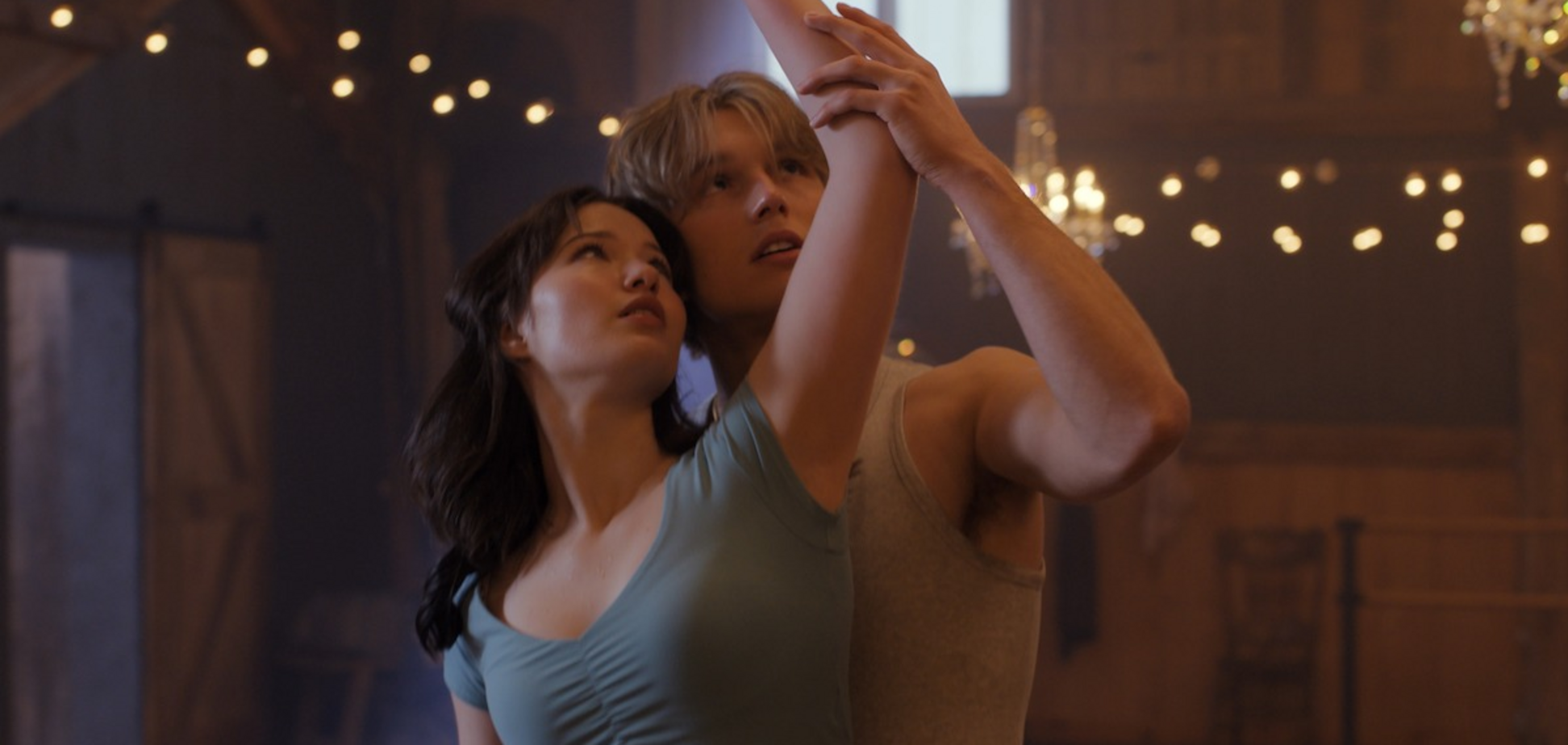 'Як на льоду': на Netflix вийшов новий серіал із любовним трикутником