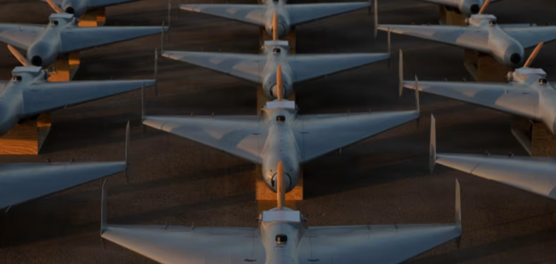 В Китае обучают дроны с ИИ имитировать поведение хищных птиц и животных, чтобы создать эффективные 'рои' – WSJ