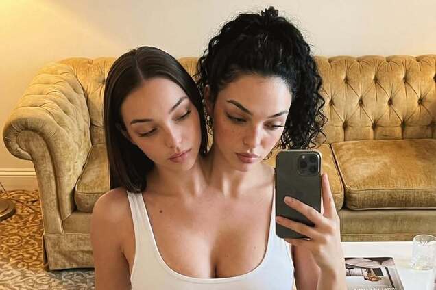 Сиамские близняшки, которые 'родились' месяц назад, стали сенсацией: в чем секрет их аккаунта, за которым следят 260 тысяч человек